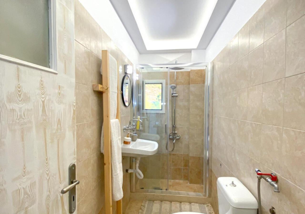 Summer Feel Suites Poros Town Екстериор снимка