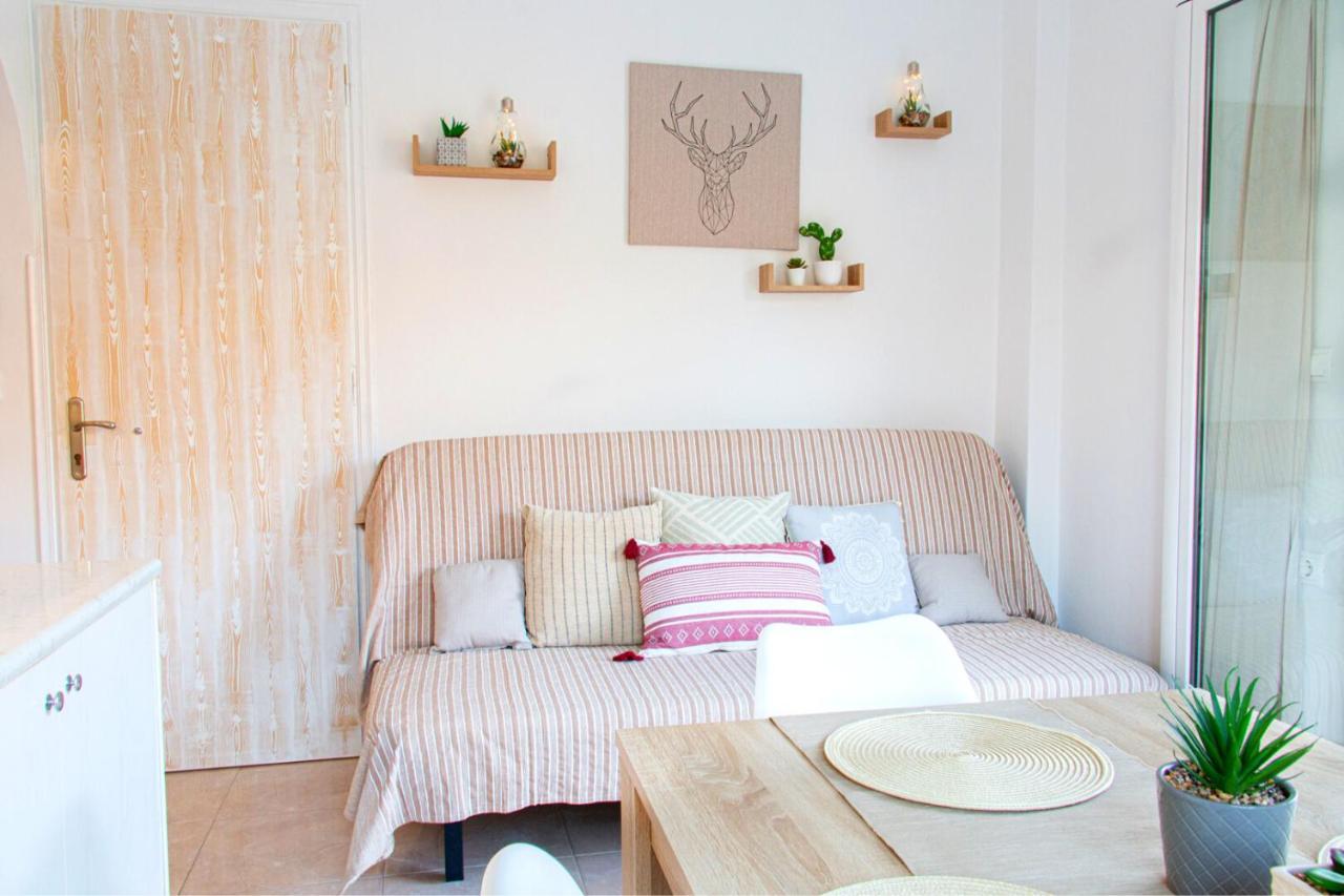 Summer Feel Suites Poros Town Екстериор снимка