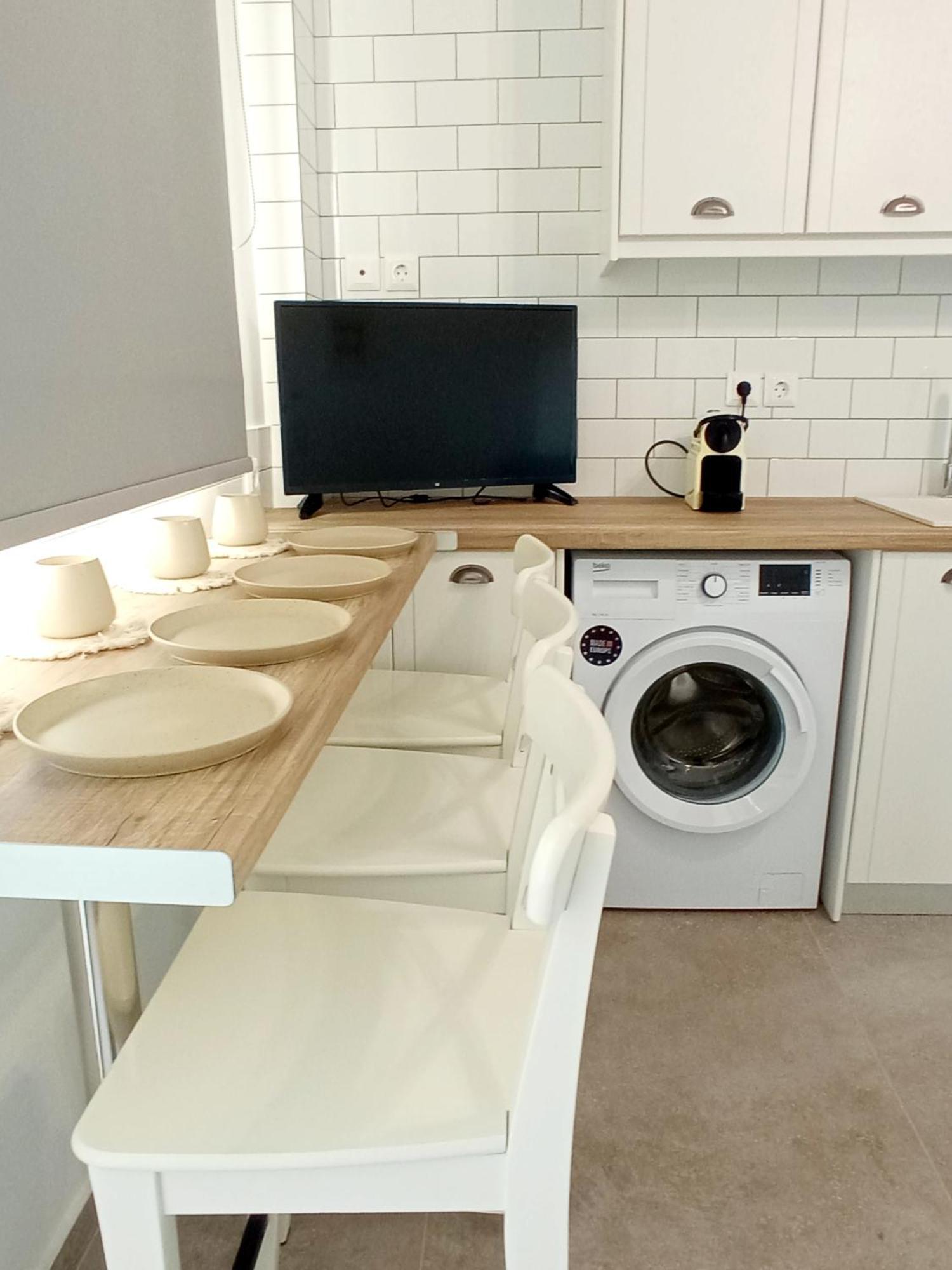 Summer Feel Suites Poros Town Екстериор снимка
