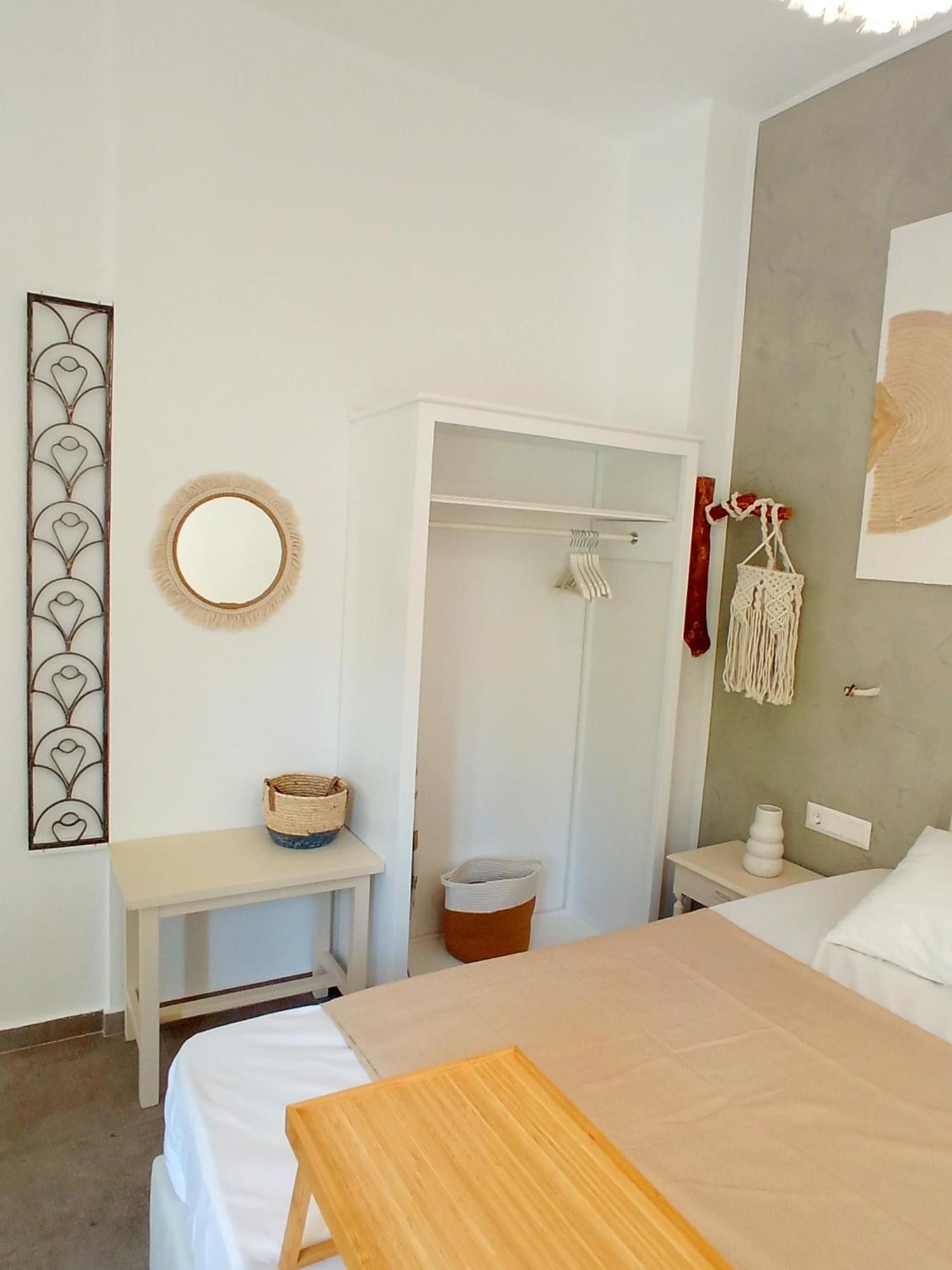 Summer Feel Suites Poros Town Екстериор снимка